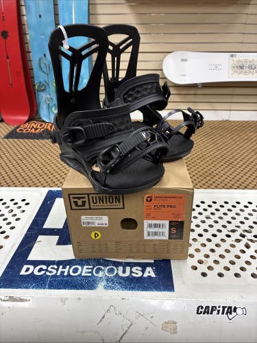 Union Flite Pro Snowboard Binding 22/23 NEW SIZE SMALL BLACK