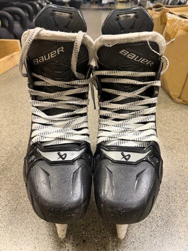 Bauer Supreme Shadow Hockey Skates Size 6 (Used)