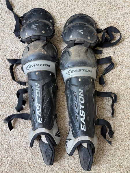 Easton Force Catcher's Leg Guard 14” (Used)
