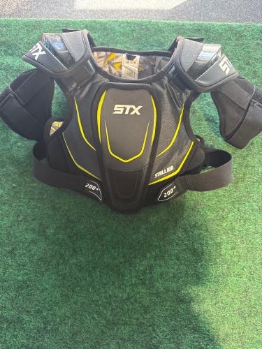 STX Stallion 200+ Shoulder Pads (Used) | Medium