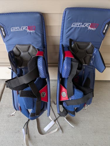 32" Vaughn SLR3 Pro Goalie Leg Pads (Used)