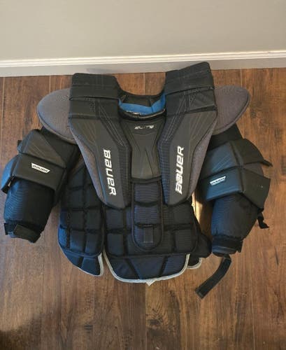 Int Large Bauer Elite Goalie Chest Protector (Used)