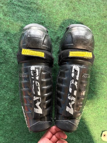 Junior CCM AS 580 Shin Pads 11" (Used)