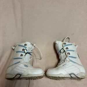 Women's Size M 7.0 (W 8.0) La Mar Snowboard Boots (Used)