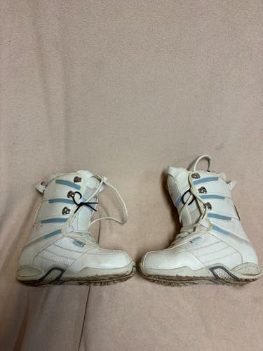 Women's Size M 7.0 (W 8.0) La Mar Snowboard Boots (Used)