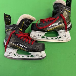 CCM Tacks Vector Hockey Skates | Size 4D