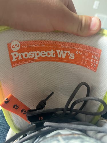 Women's Size M 9.0 (W 10.0) Thirty Two Prospect Snowboard Boots Medium Flex Freeride (Used)