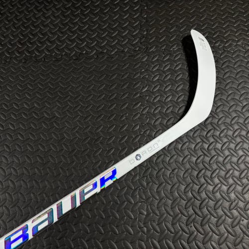Senior Bauer Proto2 Right Handed Hockey Stick P92 77 Flex (New) - White