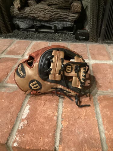 Wilson A2K Datdude Infield glove 11.5" MINT condition