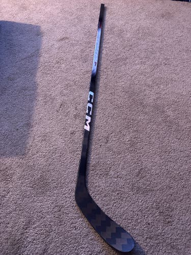 Senior CCM JetSpeed FT8 Pro Left Hand Hockey Stick P28 70 Flex (New)