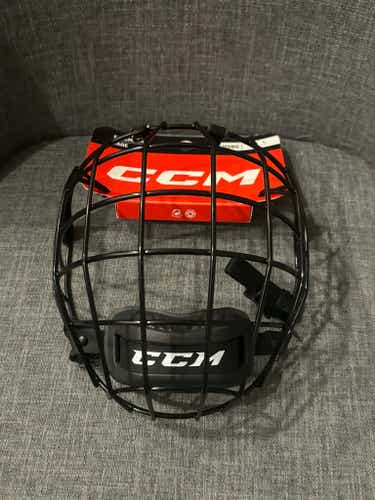 CCM FM 580 Hockey Face Mask Cage, Size Senior Medium