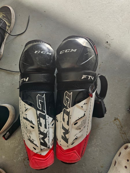 Senior CCM JetSpeed FT4 15" Shin Pads (Used)