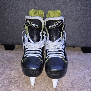 Bauer Supreme M30 Hockey Skates Extra Wide Width 10.5 (Used)