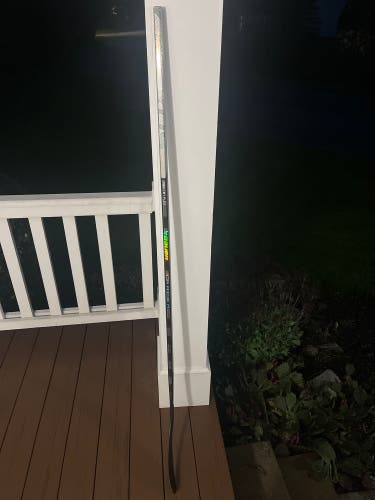 Senior Bauer Nexus Tracer Right Handed Hockey Stick P92 87 Flex (Used)