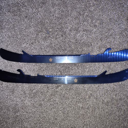 Bauer FLY-TI XL 296 Pro Stock Steel - Brandon Carlo (Toronto Maple Leafs)