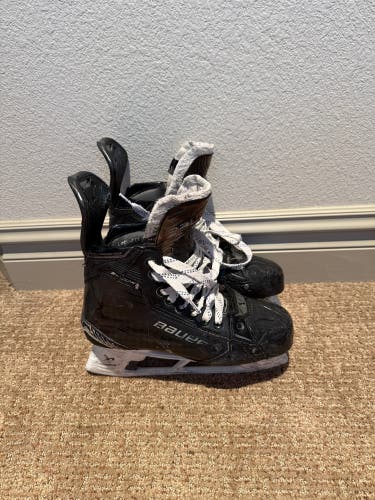 Bauer Supreme Shadow Hockey Skates fit 1 7.5 (Used)