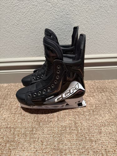 Custom black 2025 CCM JetSpeed FT8 Pro Hockey Skates Size 6.5 (New)