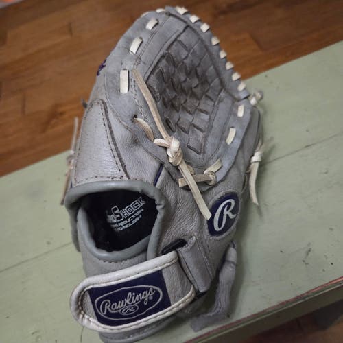Rawlings RH Sure Catch Fastpitch Youth Softball Glove 12" Game Ready