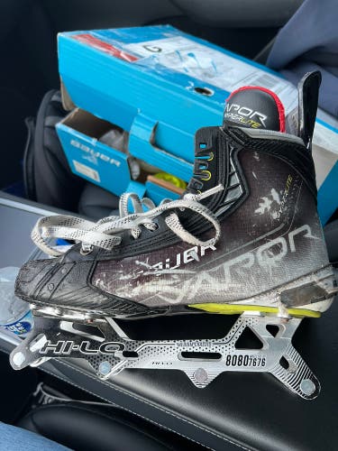 2021 Bauer Vapor Hyperlite Roller Hockey Skates Narrow Width Pro Stock 7 (Used)