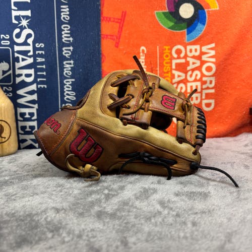 Wilson A2000 1786 RH Infield Baseball Glove 11.5" (Used)