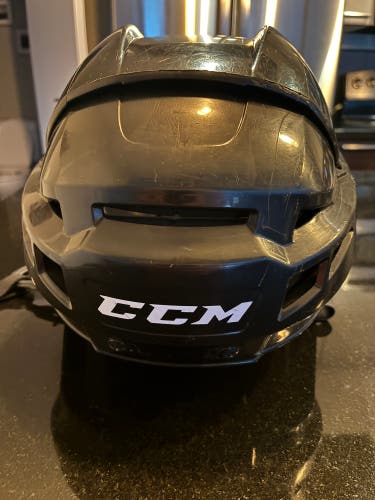 Medium CCM Vector V08 Helmet (Used)