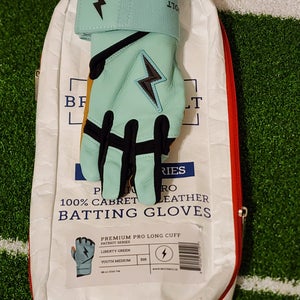 Youth Medium Batting Gloves (New)