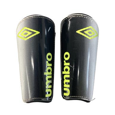 Used Umbro Soccer Shin Guards Adult Black M/L 11760-S000090925