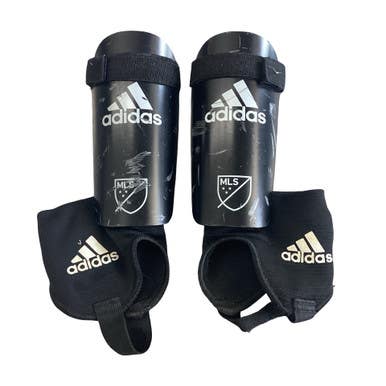 Used Adidas Soccer Shin Guards Youth Black S/M 11760-S000090914