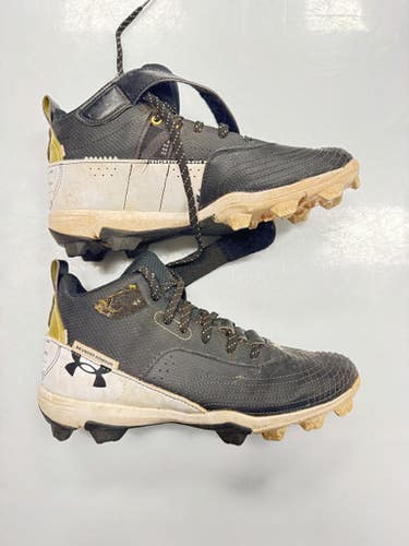 Used Under Armour BH BB/SB Cleats Black Junior 05.5 11860-S000307974