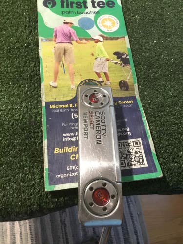Titleist Scotty Cameron Select Newport Putter 34 Inches (RH) READ