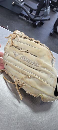 Used Mizuno MVP PRIME SE FP 13 BB/SB Glove RH Throw Grey 13