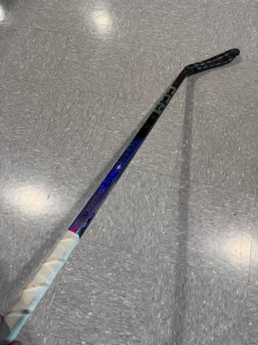 Junior CCM Ribcor Trigger 8 Pro Hockey Stick Right Handed P28 30 Flex (Used)