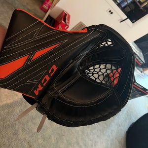 Carter Hart Stadium Series CCM EFlex 4 Regular (New)