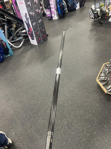 Used Maverik CALIBER Mens Def/LSM LAX Shaft Silver 11337-S000485032