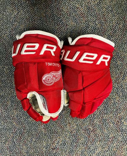 Bauer Vapor Pro Team Gloves | 13" | Toronto Red Wings