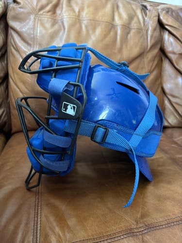 EvoShield PRO-SRZ Catcher's Mask with Vented Skull Cap (Used)