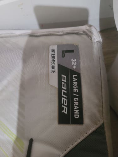 32" 2022 Bauer Vapor X5 Pro Regular Goalie Full Set (Used)