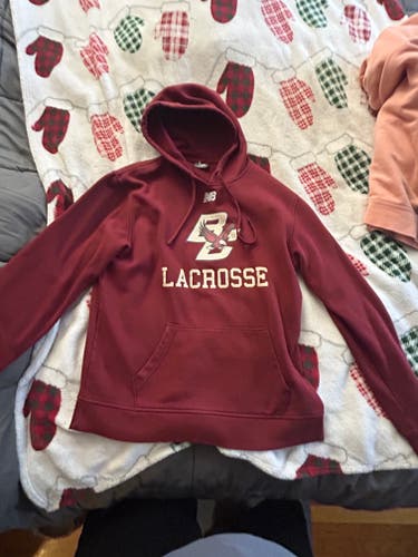 Maroon Women's Large New Balance Sweatshirt (Used)