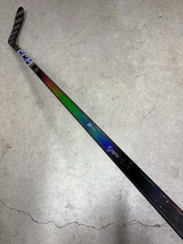 40 Flex P28+1/4 JR CCM Jetspeed FT8 Pro Right Hand Hockey Stick Pro Stock (New)
