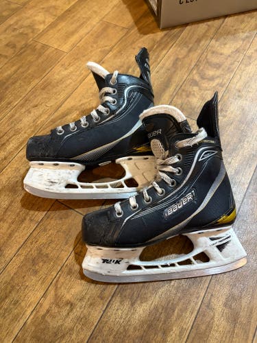 Bauer Supreme One40 Hockey Skates Wide Width Size 2 (Used)