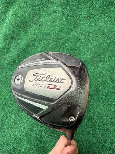 Titleist 910 D2 9.5° Driver RH (Stiff) Kai'li 65 Mid Shaft (Used)