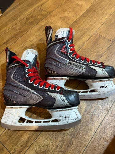 Bauer Vapor X50 Hockey Skates Regular Width Size 2.5 (Used)