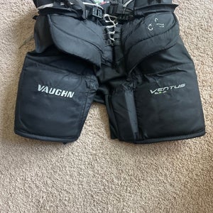 Junior Medium Vaughn Ventus SLR Hockey Goalie Pants (Used)