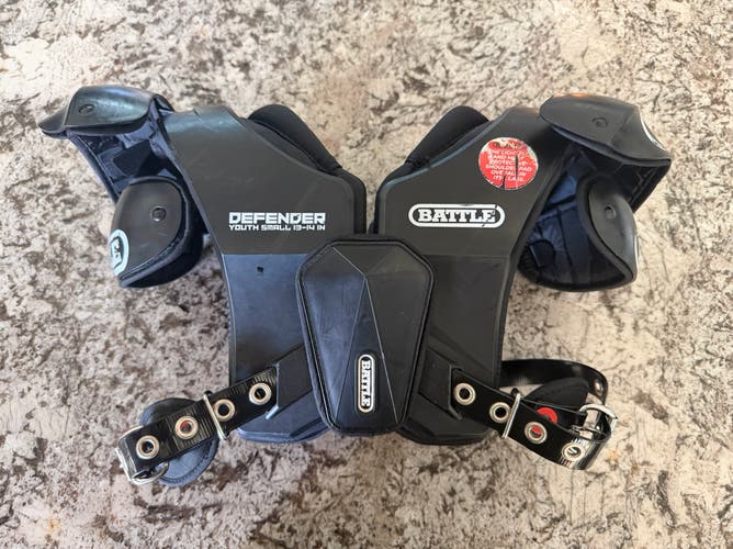 Small Youth Battle Defender Shoulder Pads (Used)