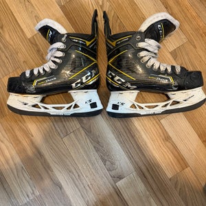 Black/Yellow 2020 CCM Super Tacks AS3 Pro Hockey Skates Regular Width Size 4 (Used)