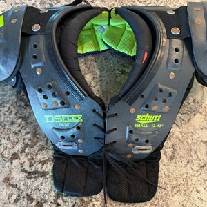 Small Youth Schutt DS Flex Shoulder Pads (Used)