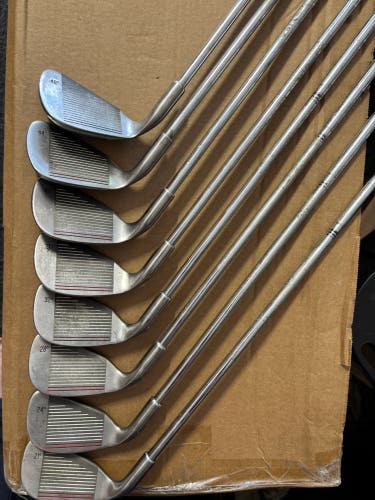 Men's Diamond Gold Calibrated Select Right Handed Iron Set Steel Shaft 3-W (48’) (Used)