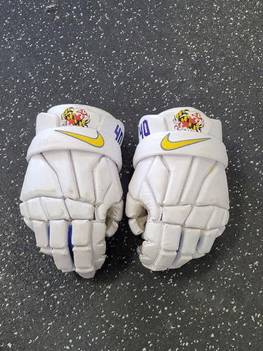 Used Nike VAPOR PRO YOUTH Lacrosse Gloves Junior White SM 11849-S000039200