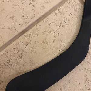 Junior CCM JetSpeed FT8 Pro Right Handed Hockey Stick P88 50 Flex (via a New)