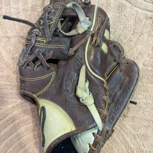 Brown Mizuno Classic Pro Soft RH Baseball Glove 11.25" (Used)
